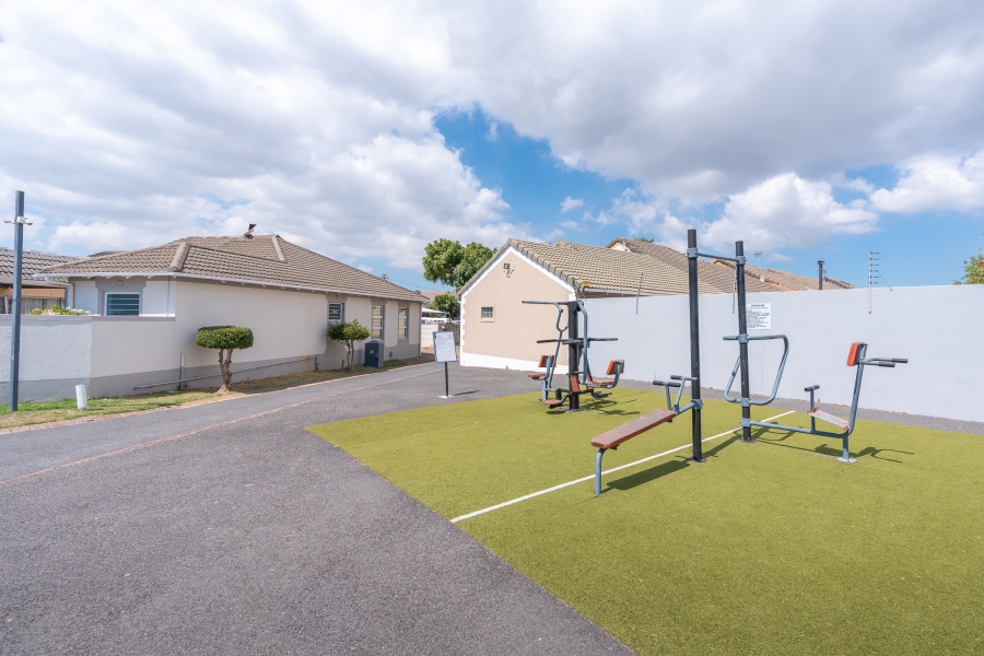 3 Bedroom Property for Sale in Thornton Western Cape